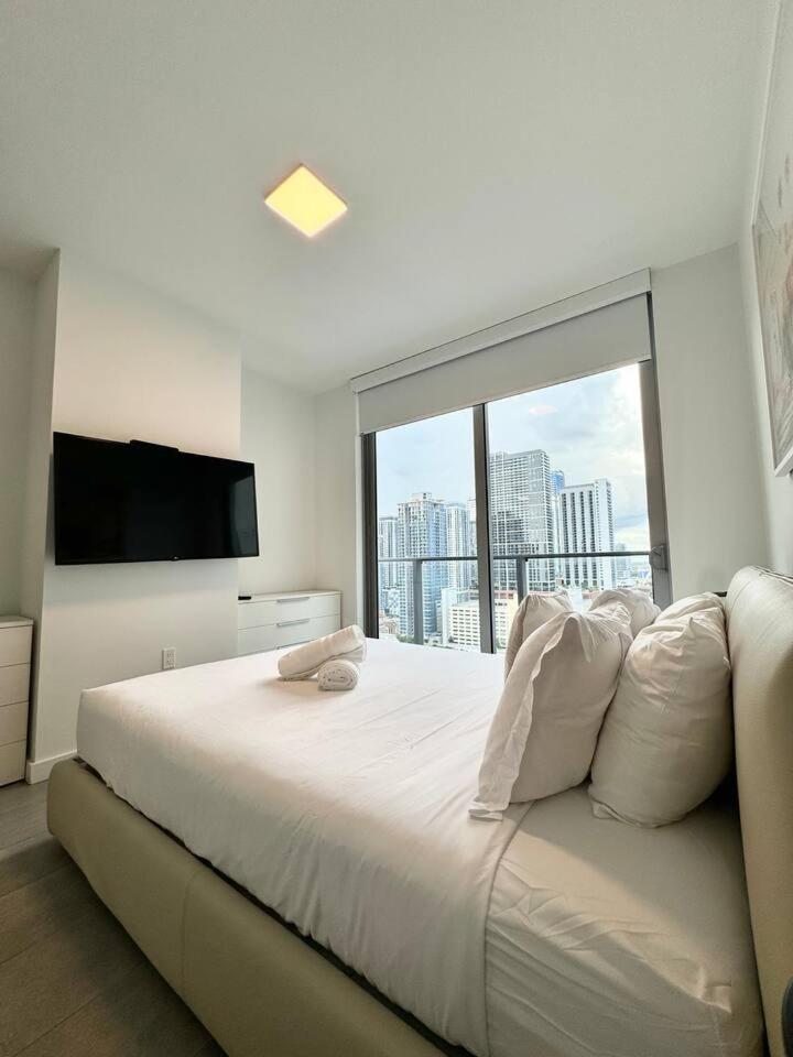 2 Bedrooms Design Condo Downtown Miami Pool And Gym Bagian luar foto