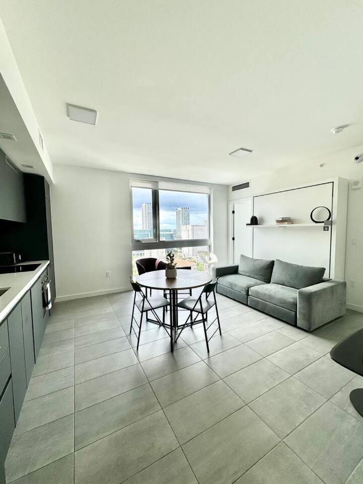 2 Bedrooms Design Condo Downtown Miami Pool And Gym Bagian luar foto